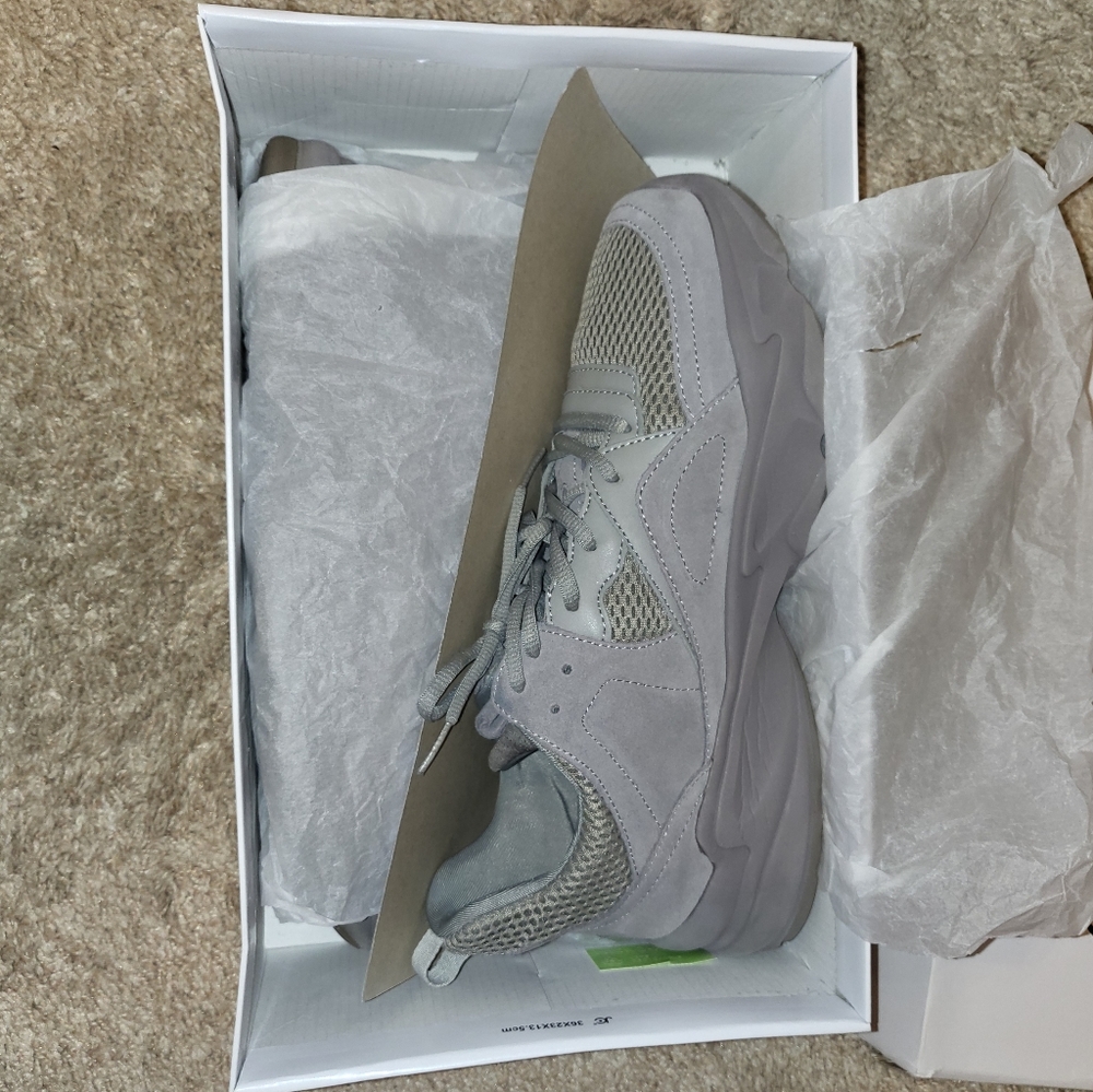 Steve Madden Sneakers